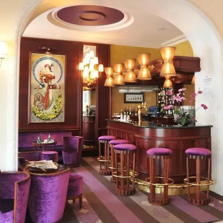 Princesse Flore Otel