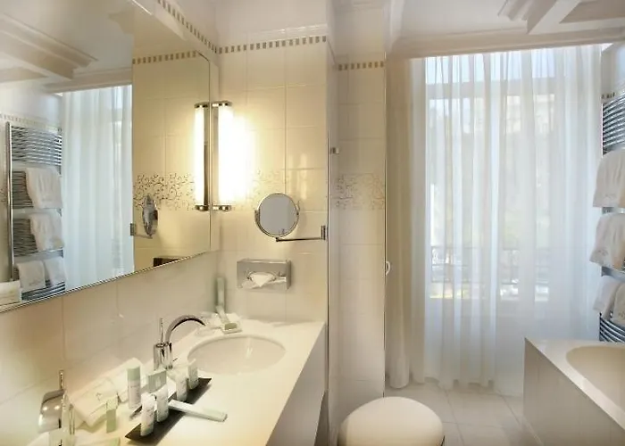 Princesse Flore Hotel